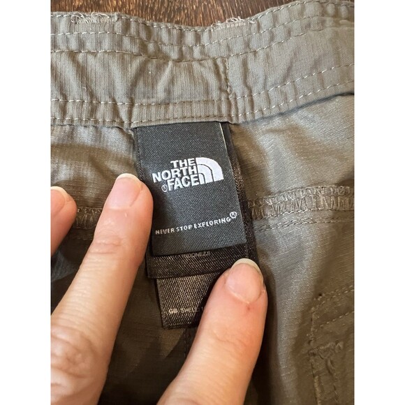 THE NORTH FACE Pants Women’s Sz 16 Green Roll Tab Hiking Poly Stretch Cargo - Picture 3 of 7